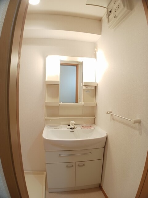 物件内観写真11　(洗面所)