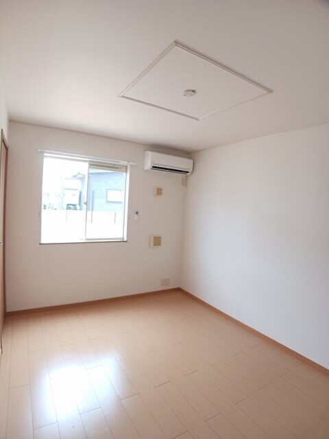 物件内観写真9　(その他部屋・スペース)