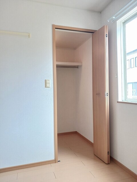 物件内観写真10　(収納)