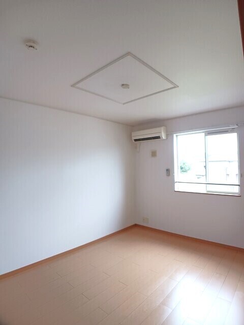 物件内観写真8　(その他部屋・スペース)