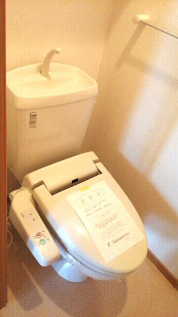 物件内観写真6　(トイレ)