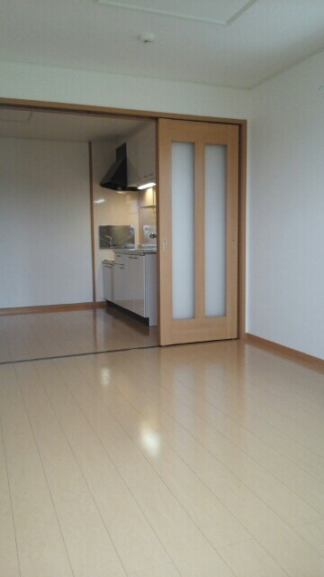 物件内観写真7　(居室・リビング)