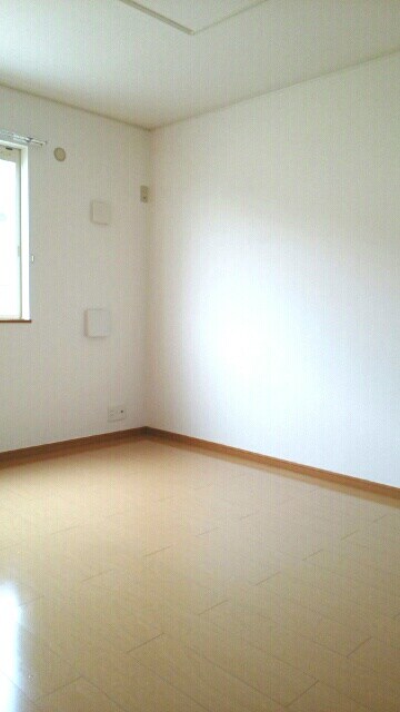 物件内観写真8　(居室・リビング)