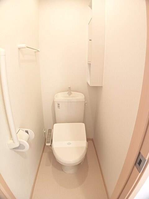 物件内観写真7　(トイレ)