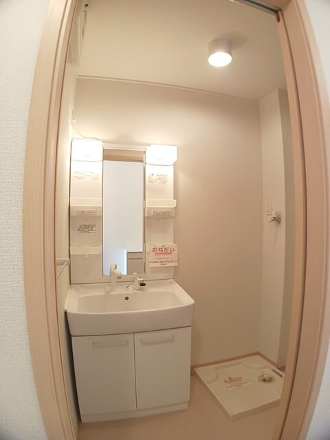 物件内観写真11　(洗面所)