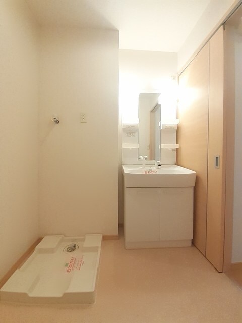 物件内観写真7　(洗面所)