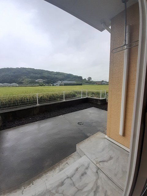 物件内観写真14　(庭)