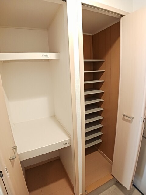 物件内観写真8　(その他部屋・スペース)