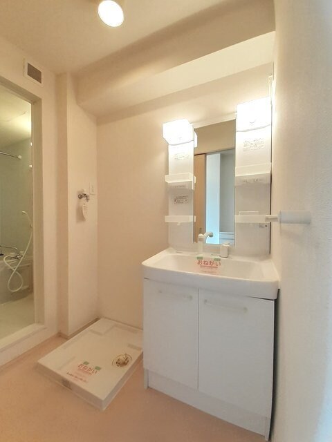 物件内観写真7　(洗面所)