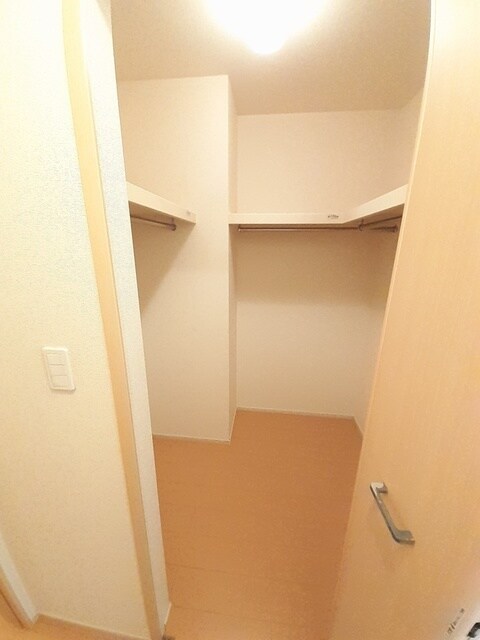 物件内観写真9　(収納)