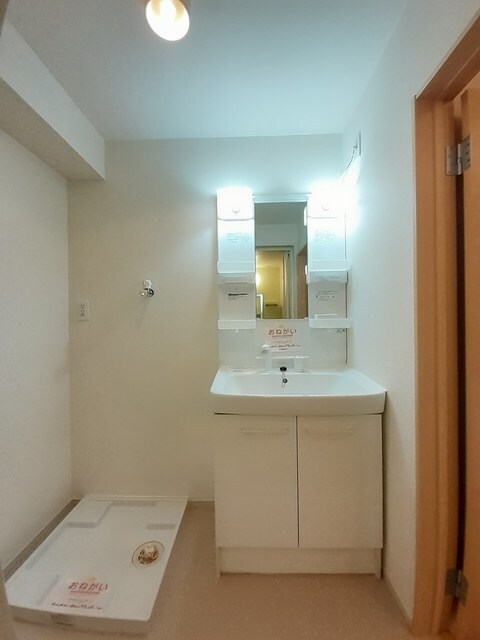 物件内観写真6　(洗面所)