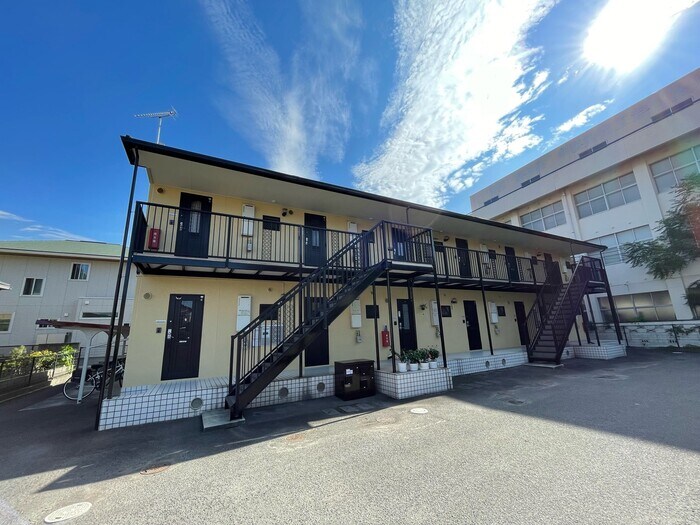 物件外観写真1　(建物外観)