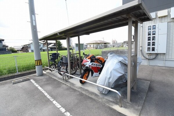 建物設備(駐輪場)