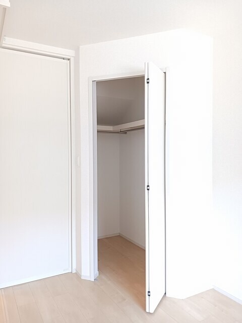 物件内観写真10　(収納)