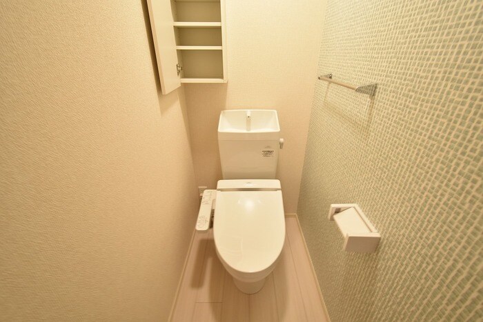 物件内観写真6　(温水洗浄暖房便座)