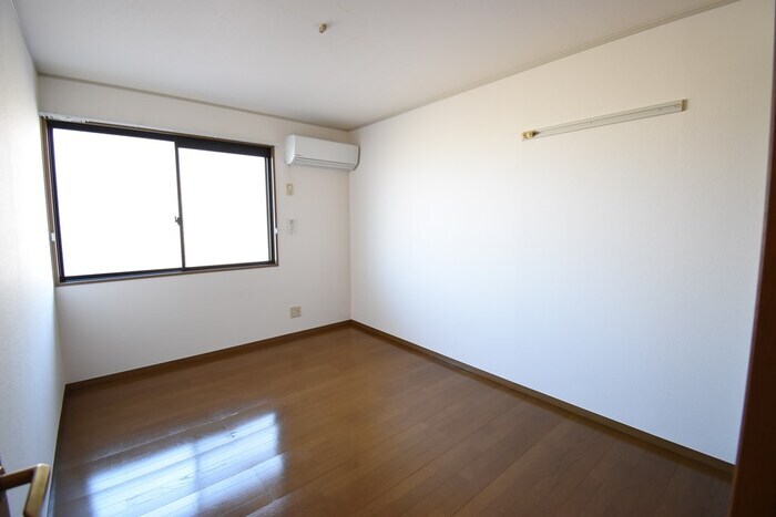 物件内観写真10　(北洋室６帖)