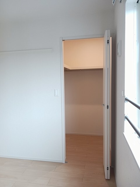 物件内観写真10　(収納)