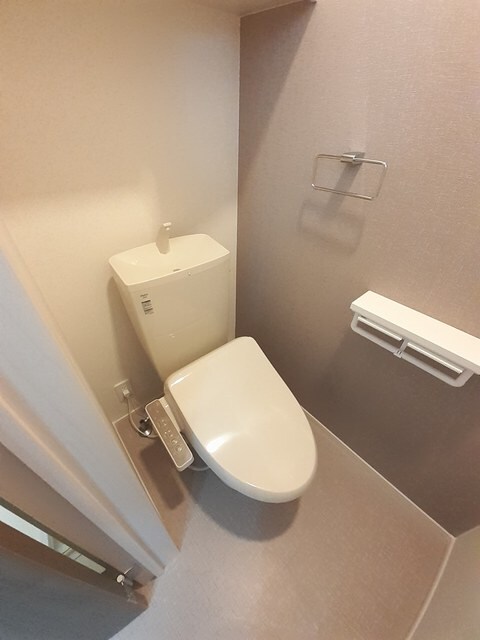 物件内観写真7　(トイレ)