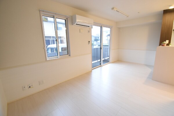 居室(LDK１２．１帖)