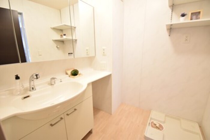 物件内観写真7　(洗髪洗面化粧台)