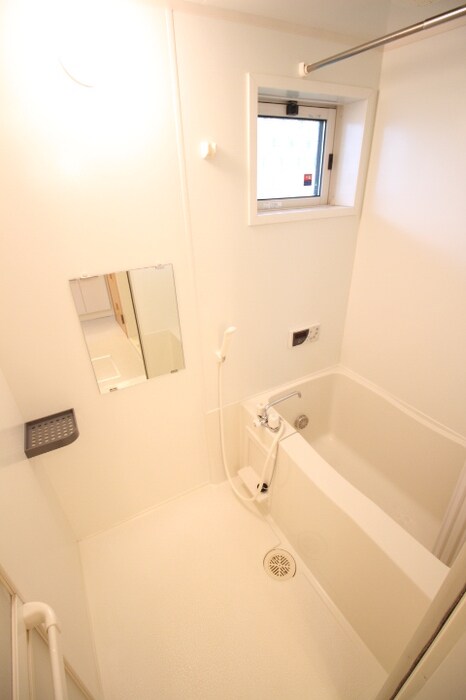 物件内観写真4　(浴室)