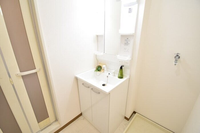 物件内観写真6　(洗面所)