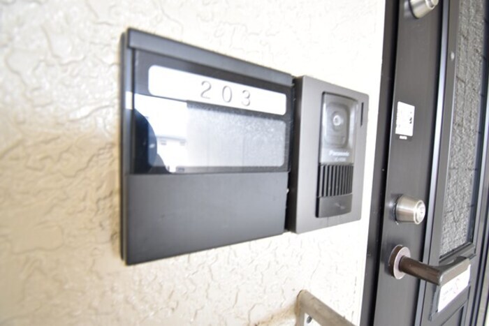 物件内観写真18　(玄関)