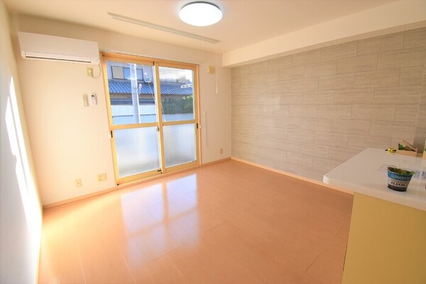 居室(ＬＤＫ１１帖)
