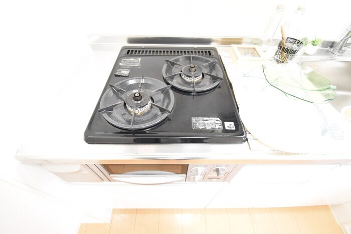物件内観写真5　(システムキッチンガスコンロ)