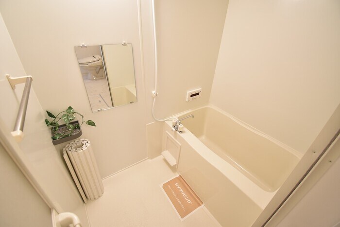 物件内観写真8　(浴室)