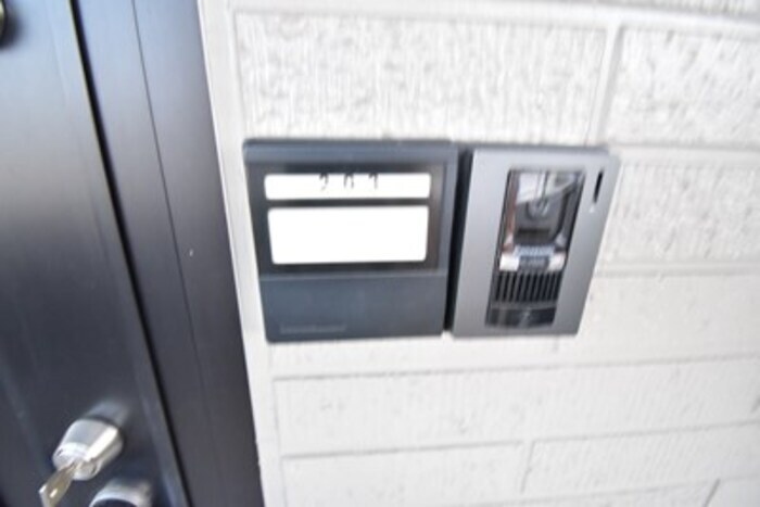 物件内観写真16　(玄関)