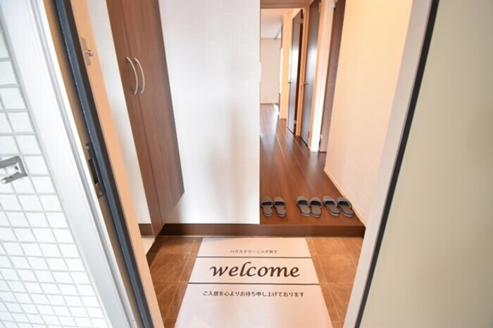 物件内観写真22　(玄関)