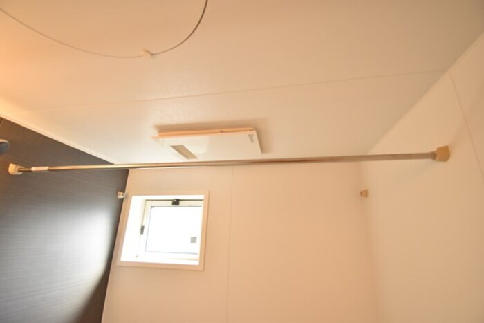 物件内観写真6　(浴室換気乾燥機)