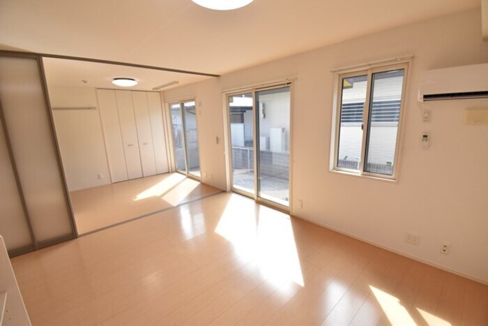 物件内観写真12　(ＬＤＫ１３帖～洋室４．５帖)