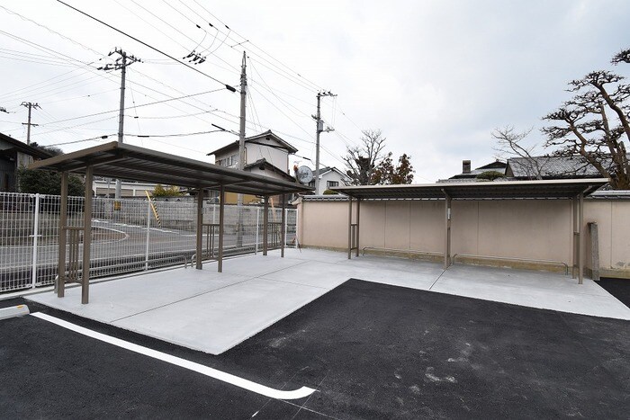 物件内観写真18　(駐輪場)