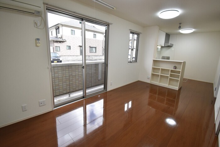 物件内観写真9　(ＬＤＫ１２．２帖)