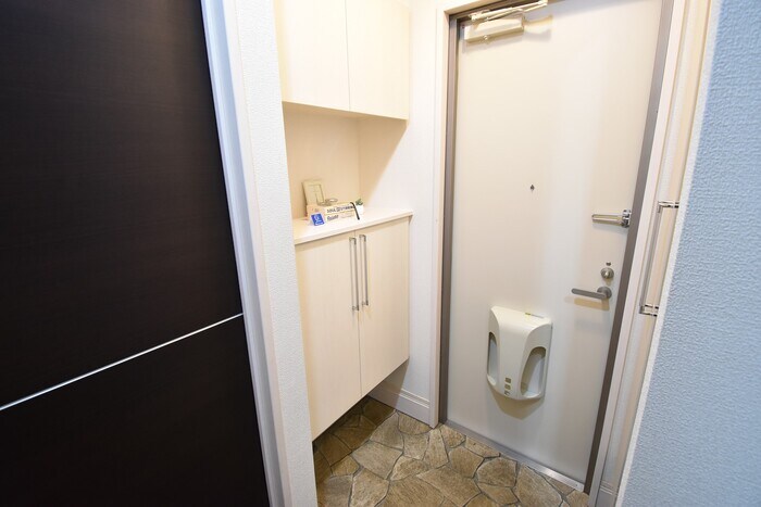 物件内観写真13　(玄関・シューズボックス)