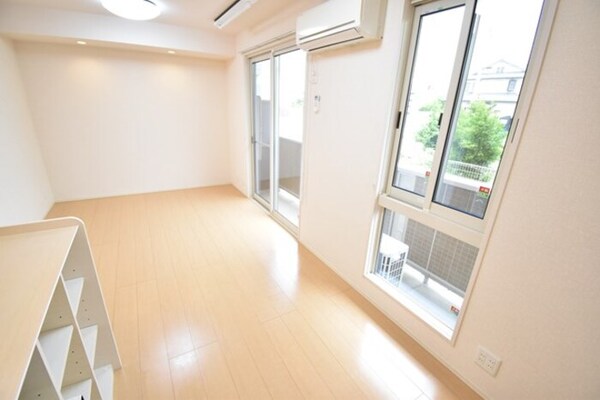 洋室(ＬＤＫ１１．５帖)
