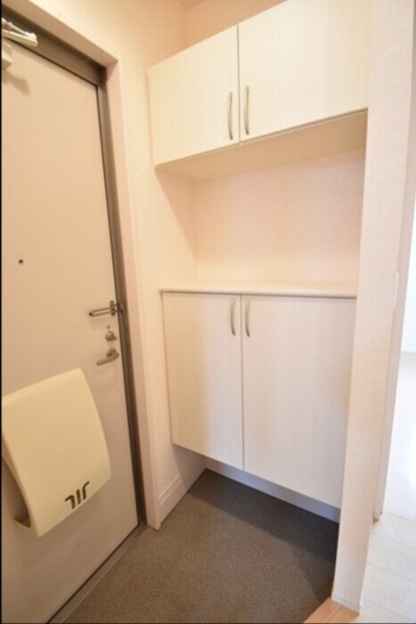 物件内観写真18　(玄関)