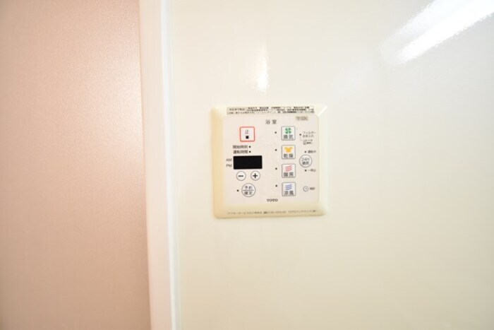 物件内観写真25　(浴室換気乾燥機)