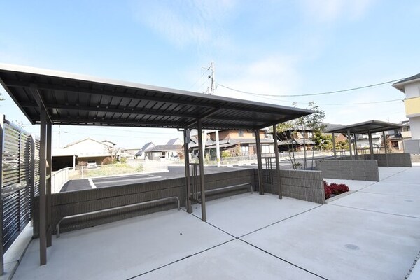 建物設備(駐輪場)