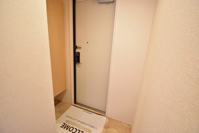 物件内観写真23　(玄関)