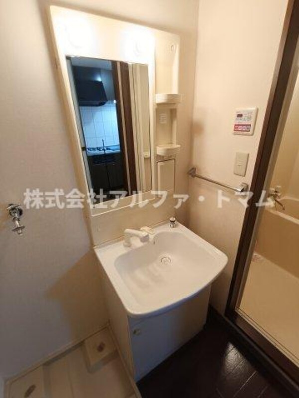 独立洗面台
