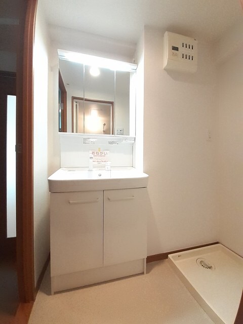 物件内観写真6　(洗面所)