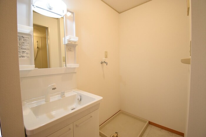 物件内観写真5　(洗髪洗面化粧台)