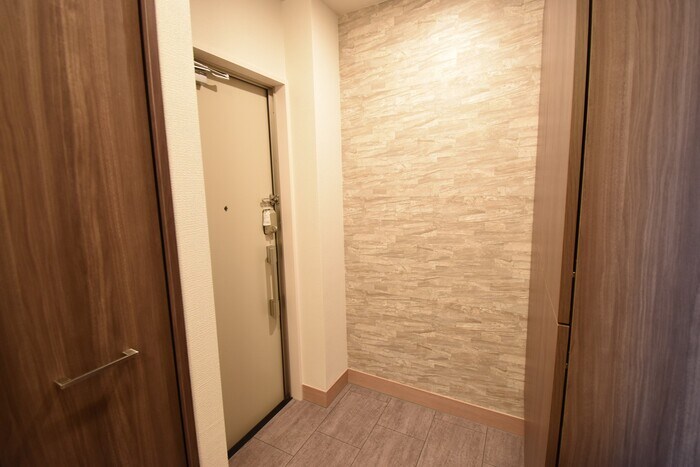 物件内観写真16　(玄関)