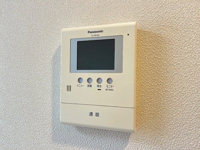 物件内観写真16　(カメラ付インターホン)