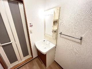 物件内観写真16　(洗髪洗面化粧台(イメージ))