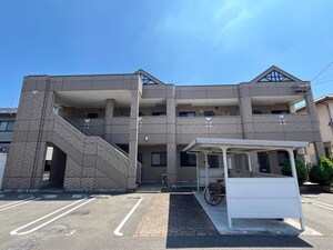 ラティールⅢ外観写真