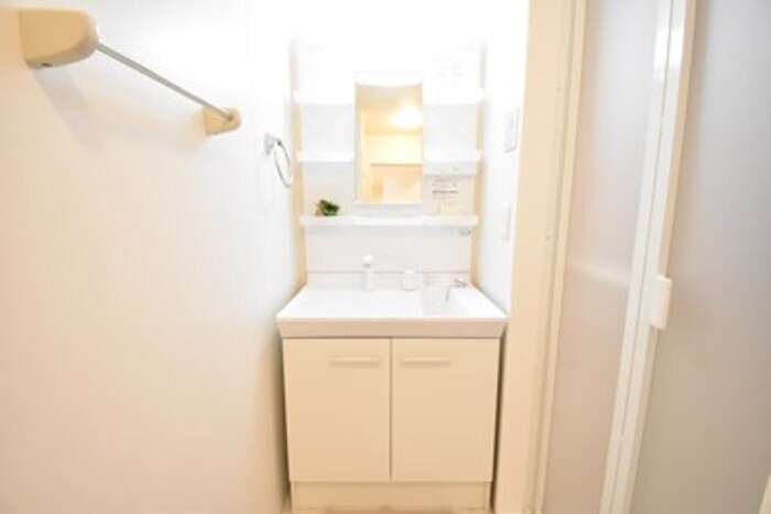 物件内観写真5　(洗髪洗面化粧台)